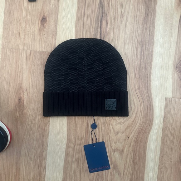 Louis Vuitton Black Ribbed Cuff Beanie
